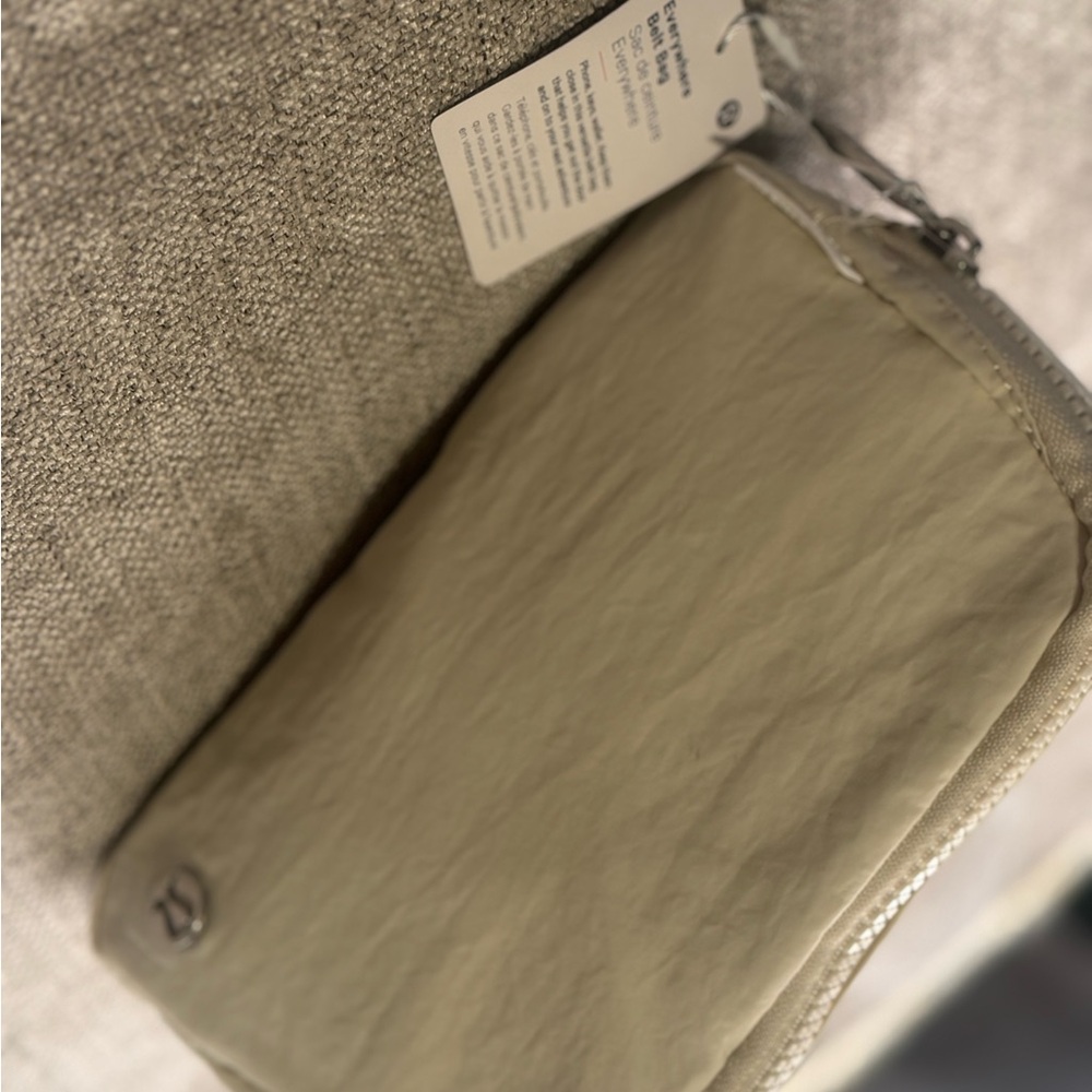Lululemon Athletica Beige Toiletry Bag